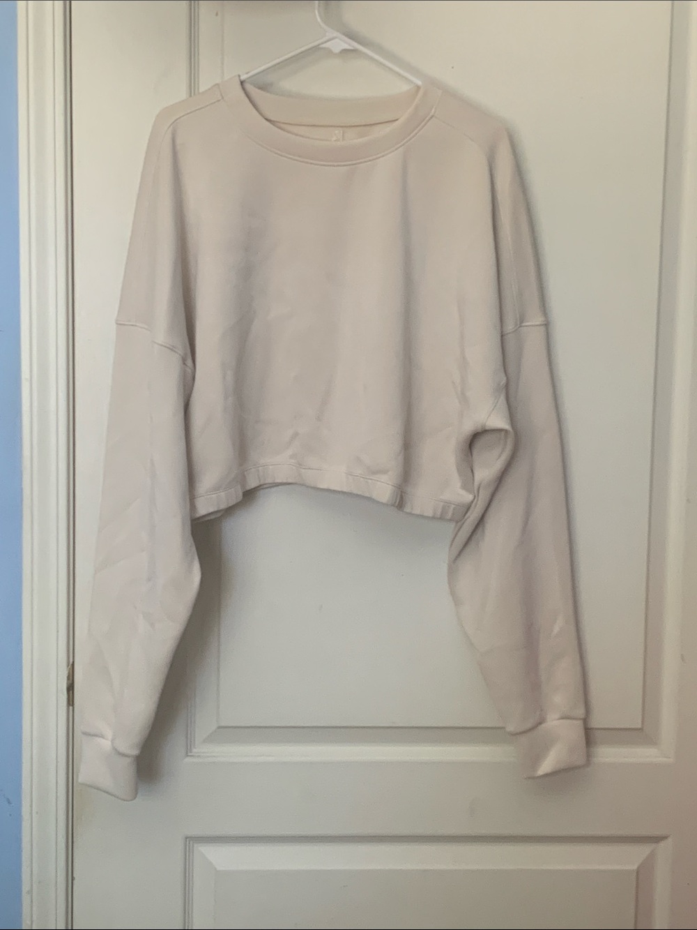 BuffBunny Cropped Crewneck Sweatshirt - Cream